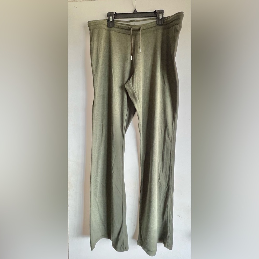 Nike The Athletic Dept. Women’s Pants, Olive Green, Size Large